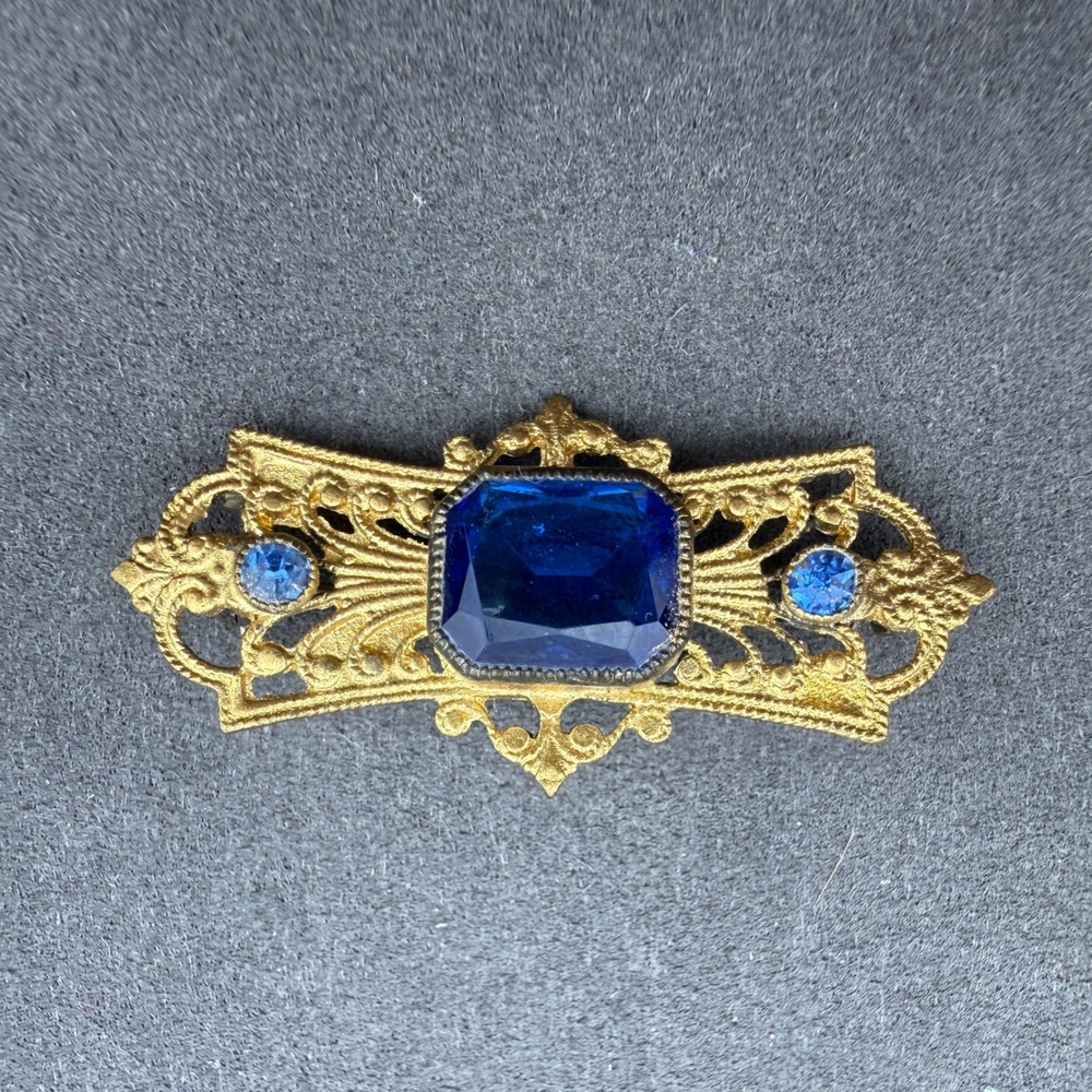Vintage Brooch Blue Rhinestone Filigree Gold Tone Bar Pin Art Deco